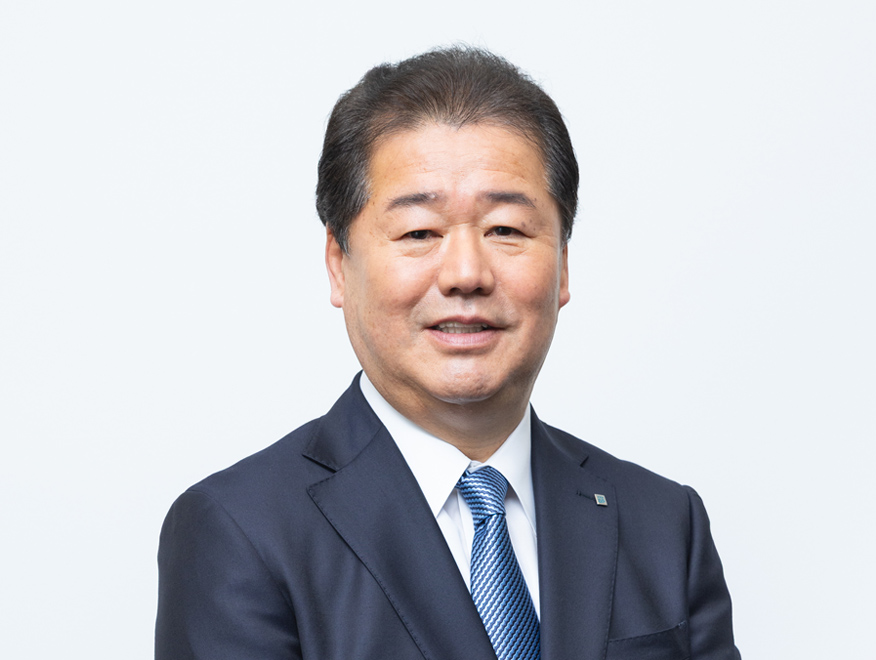 Akira Uozu